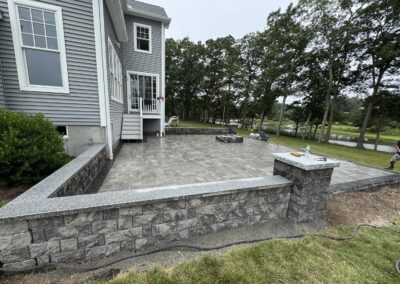 Stone Retaining Wall Construction Contractors in Cromwell, CT